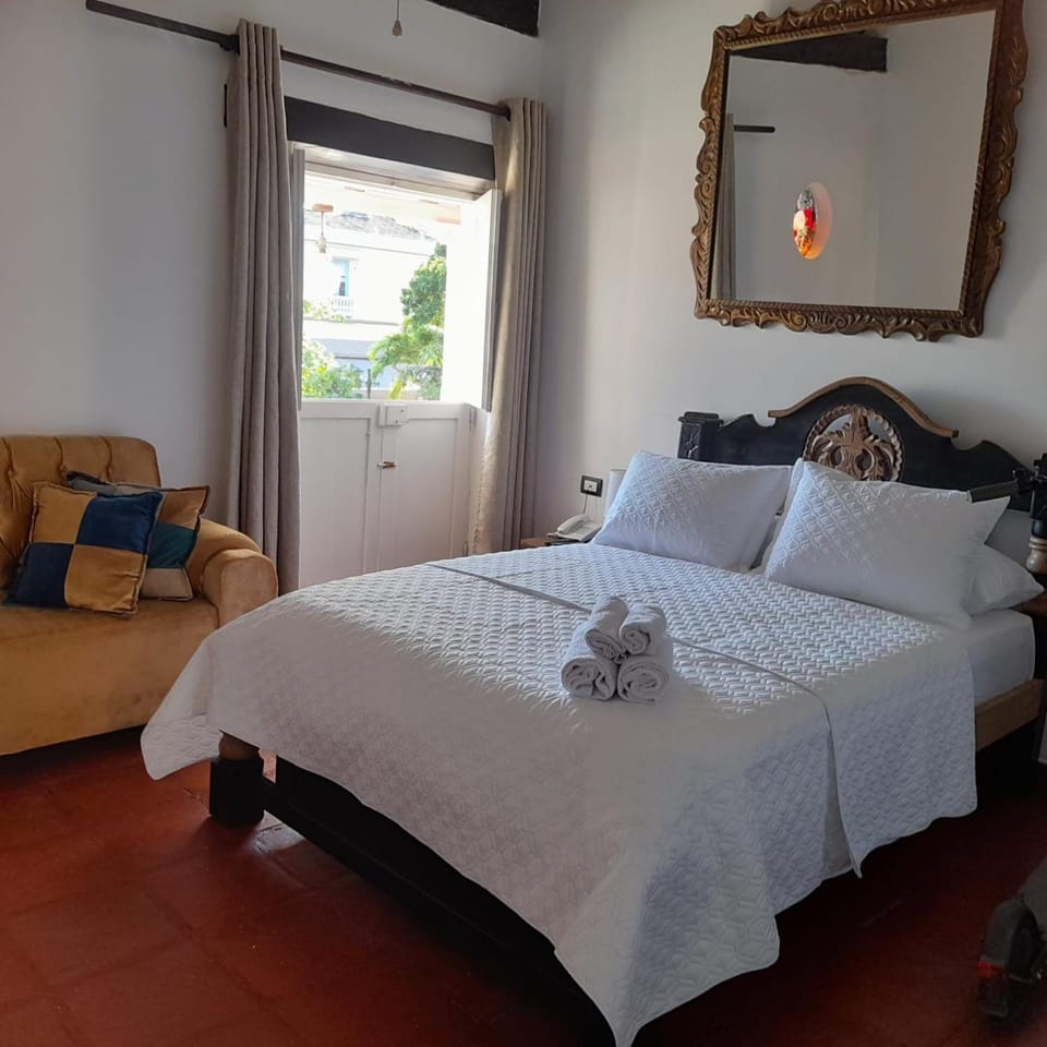 Bed, Photo of the whole room