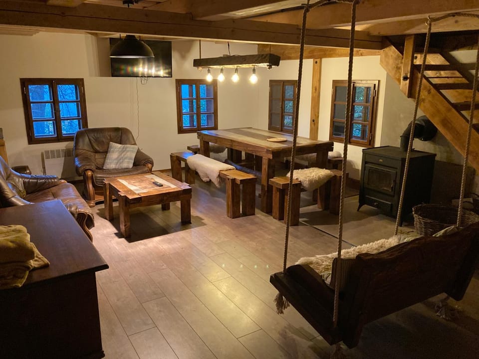 Communal lounge/ TV room, TV and multimedia, Living room, Seating area