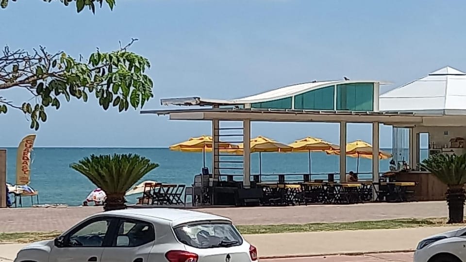 Excelente 3 quartos com suite, Wi-Fi, na Beira Mar em localização privilegiada Apartment in Guarapari