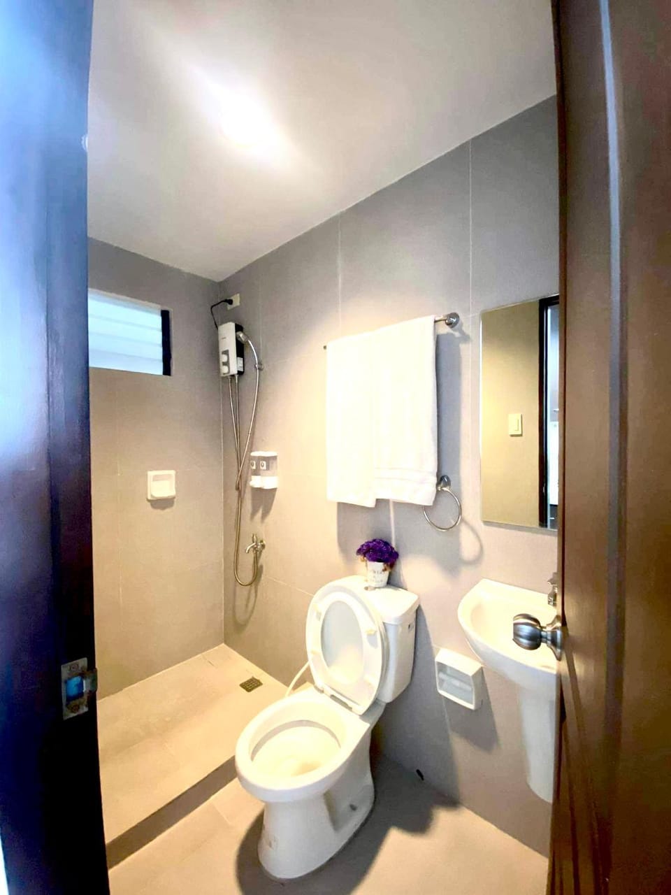 Eco Friendly Studio Rooms Edsa Mandaluyong Shaw at F Residences under New Management Apartment hotel in Mandaluyong