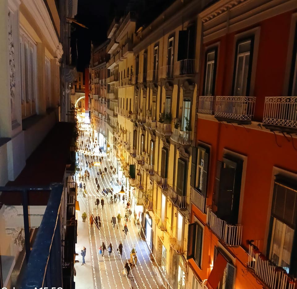 il Salotto di Chiaia Bed and Breakfast in Naples