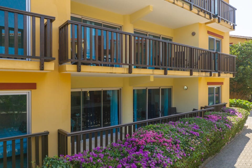 Property building, Day, Garden, View (from property/room), Balcony/Terrace, Garden view