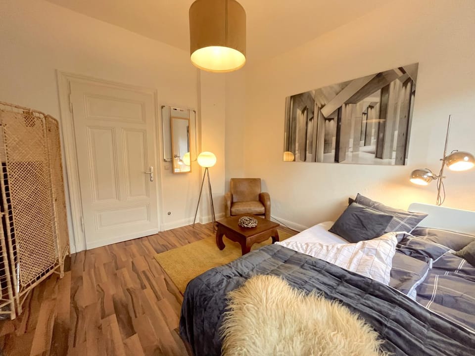 Bed, Photo of the whole room, Bedroom, wardrobe
