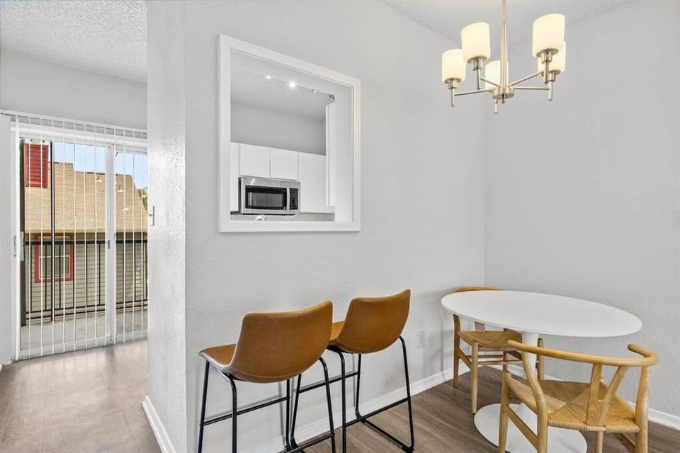 Cozy BoHo 2bd Apartment - Cedar Park/North Austin Apartment in Jollyville