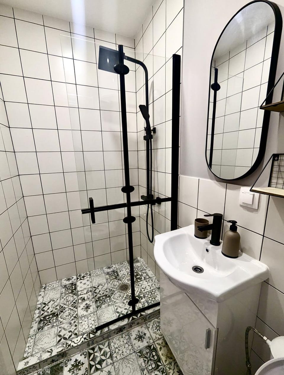 Shower, Bathroom