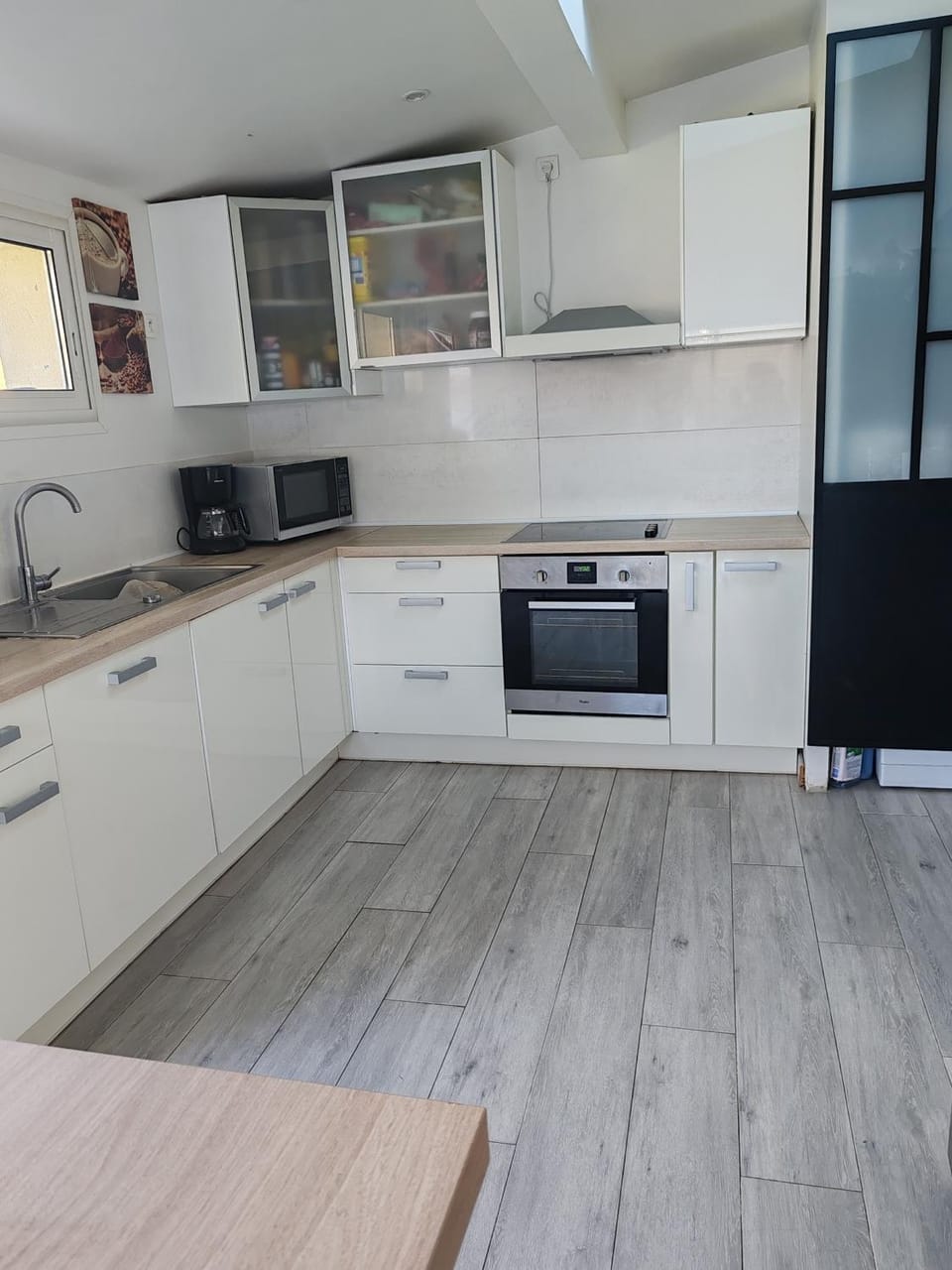 Communal kitchen, kitchen