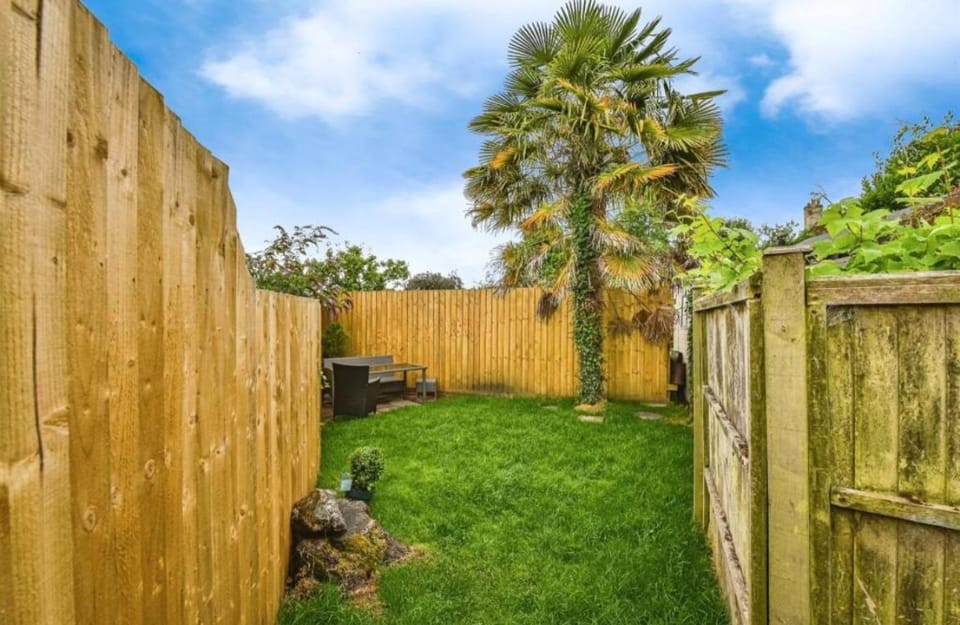 Rose & Star Cottage House in Frome