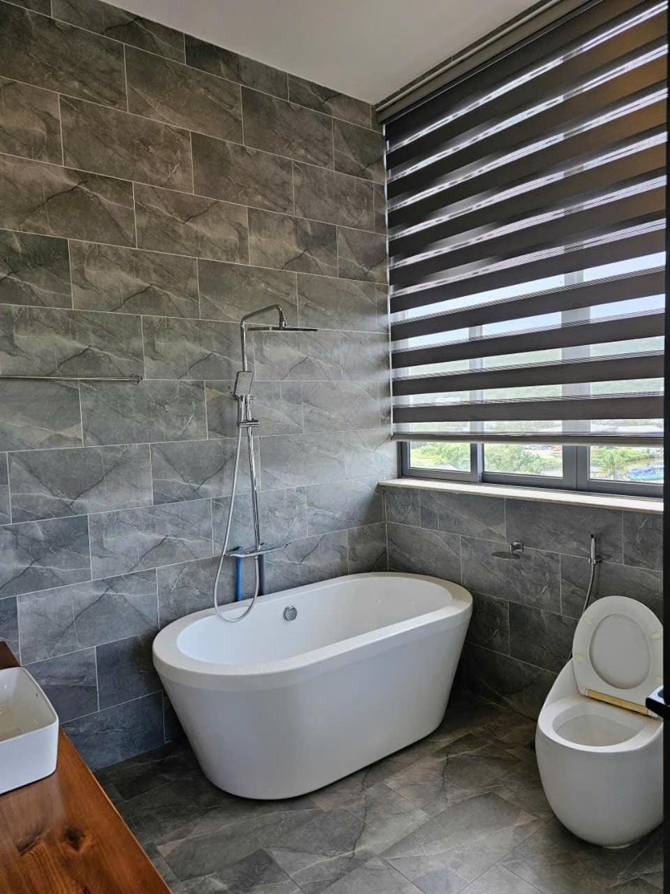 Toilet, Bath