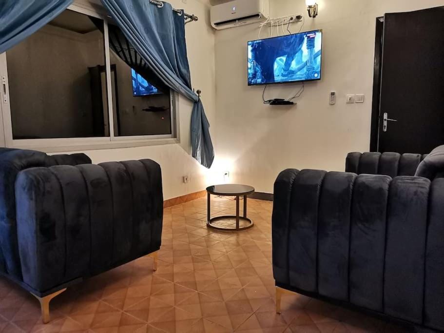 Charmant,bien localisé et lumineux Appartement F2M/401A Apartment in Douala