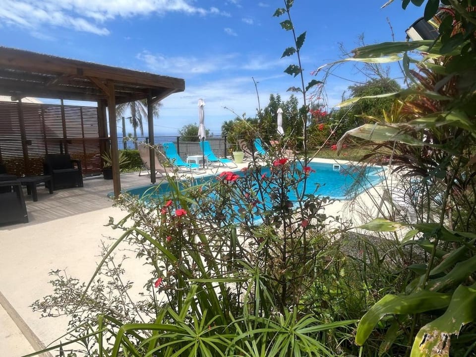 Case Géranium 2* piscine chauffée House in Réunion