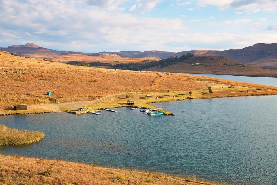 Lake view, Mountain view, River view, Area and facilities