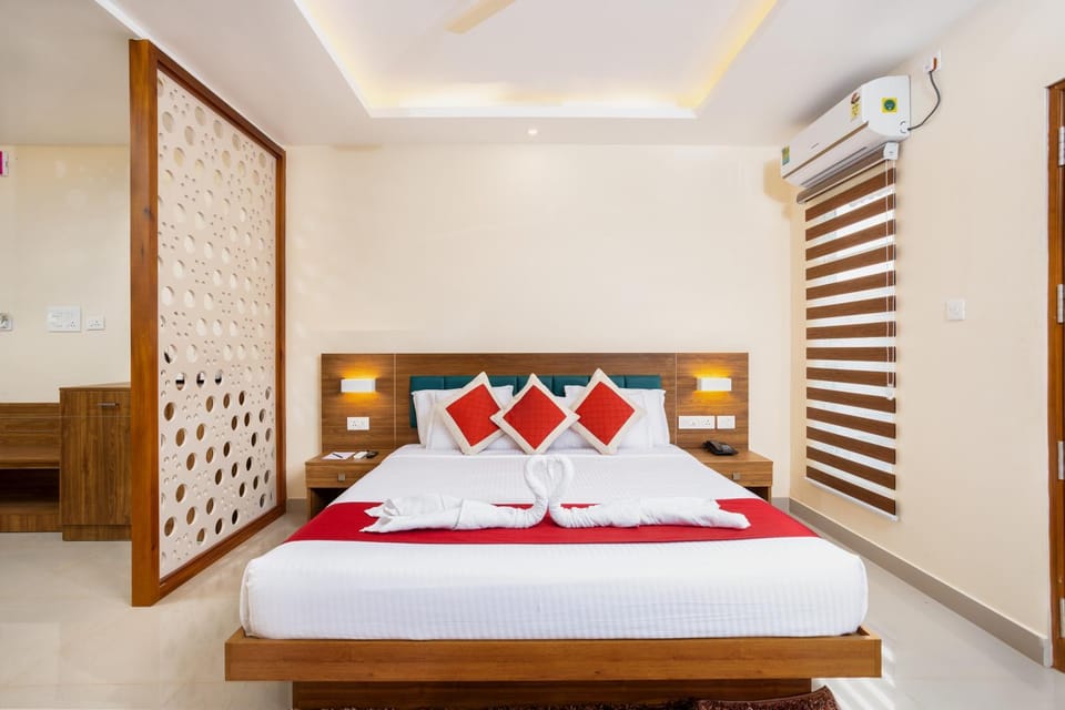 Bed, Photo of the whole room, air conditioner