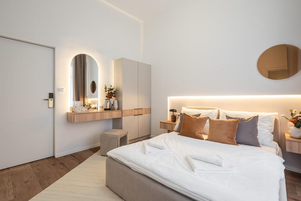 Bed, Bedroom, wardrobe