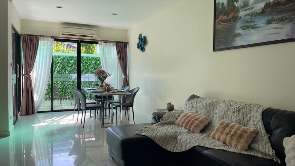Townhouse in the Wonderland Villa in Choeng Thale