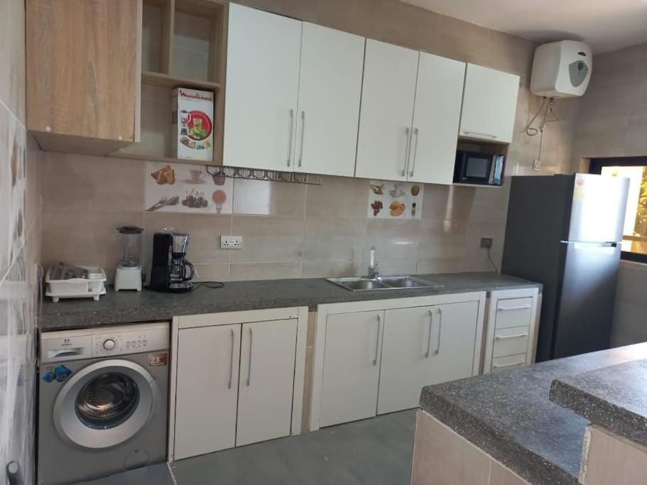 Modern, fully equipped 1-bed Apt Apartment in Greater Accra Region, Ghana
