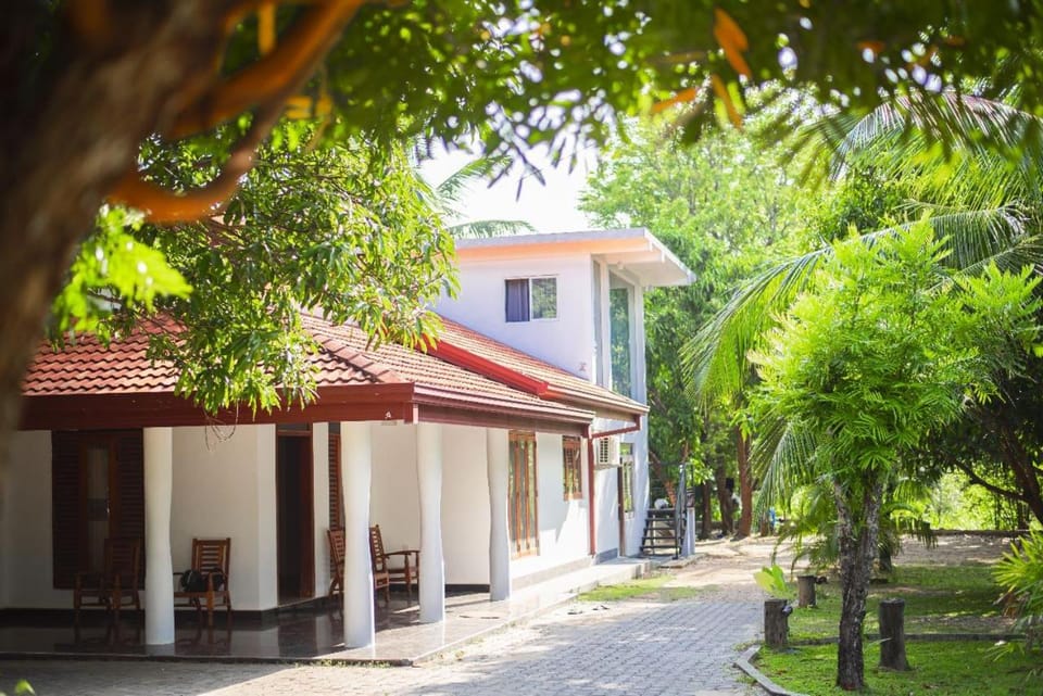 Grand Okka Hotel Bed and Breakfast in Uva Province, Sri Lanka