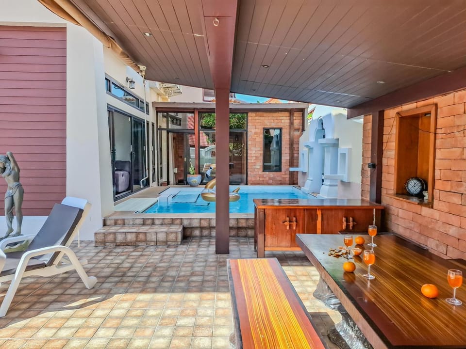 Patio, Balcony/Terrace, Pool view, Swimming pool, sunbed