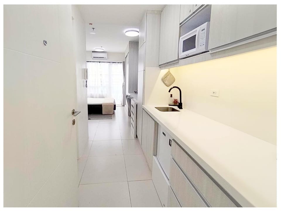Kitchen or kitchenette, stove, kitchen
