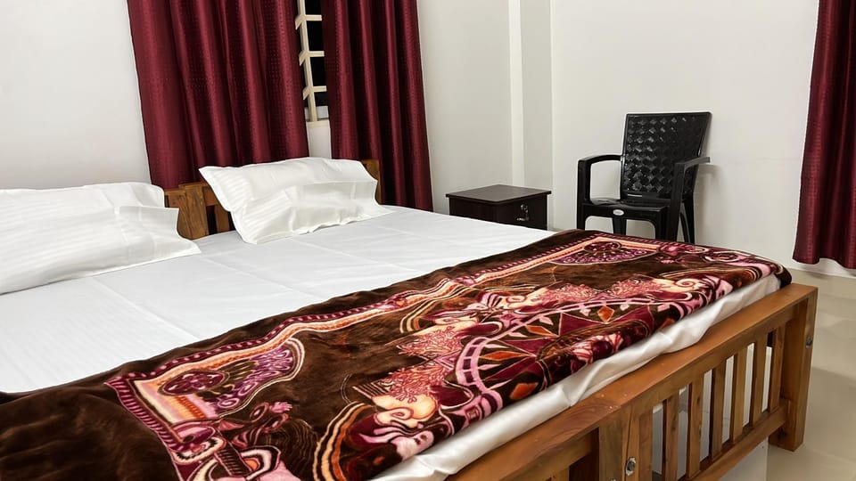 Olivesquare Tourist Home Elappara Vagamon Nature lodge in Kerala