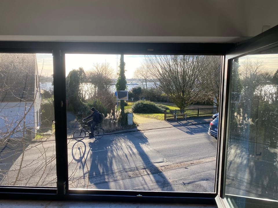 Ferien-Villa direkt am Rhein Sauna/Whirlpool Villa in North Rhine-Westphalia
