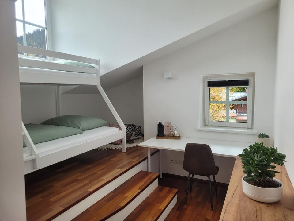Photo of the whole room, Bedroom, bunk bed