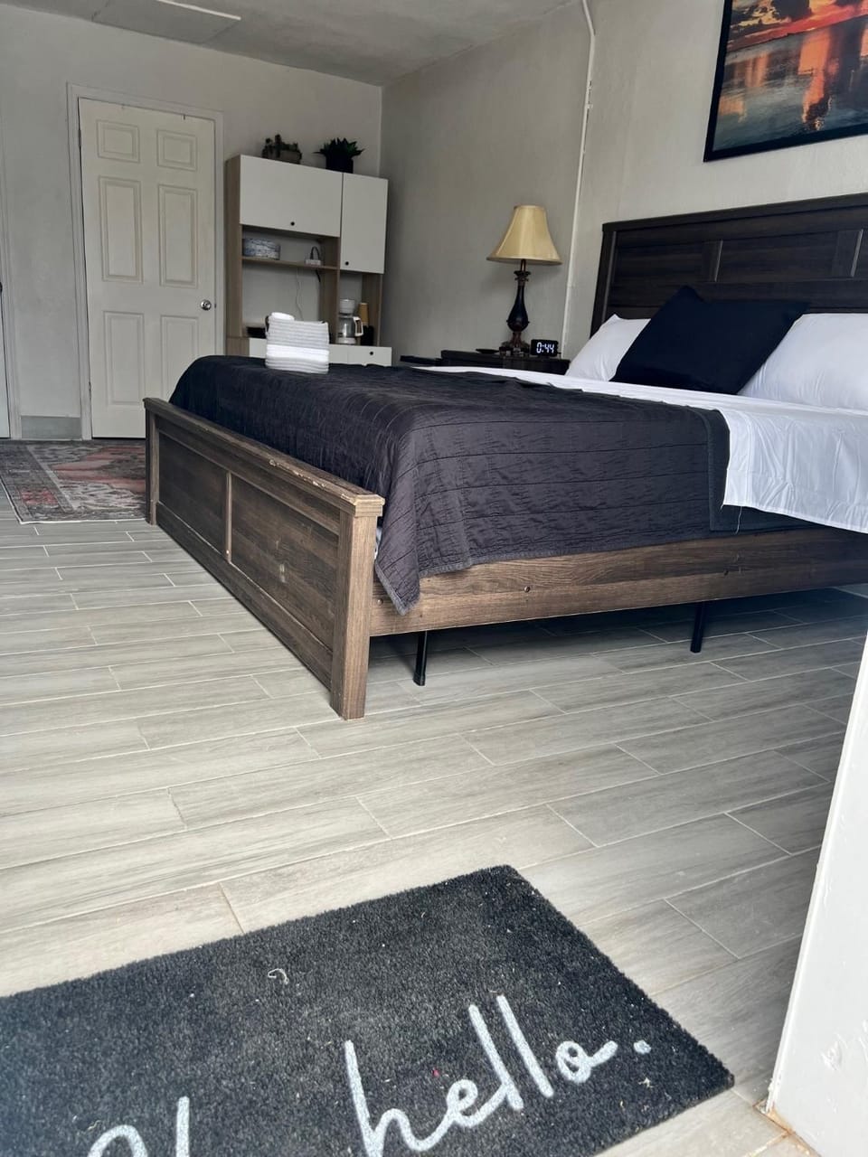California King Cozy Comfort Chalet in Lake Okeechobee