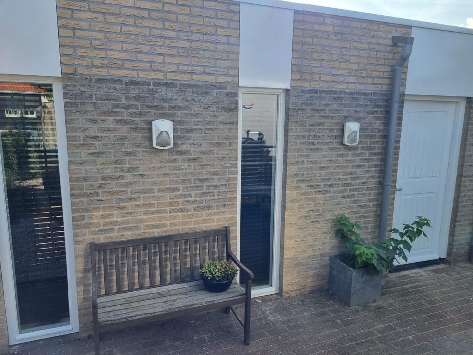 Property building, Day