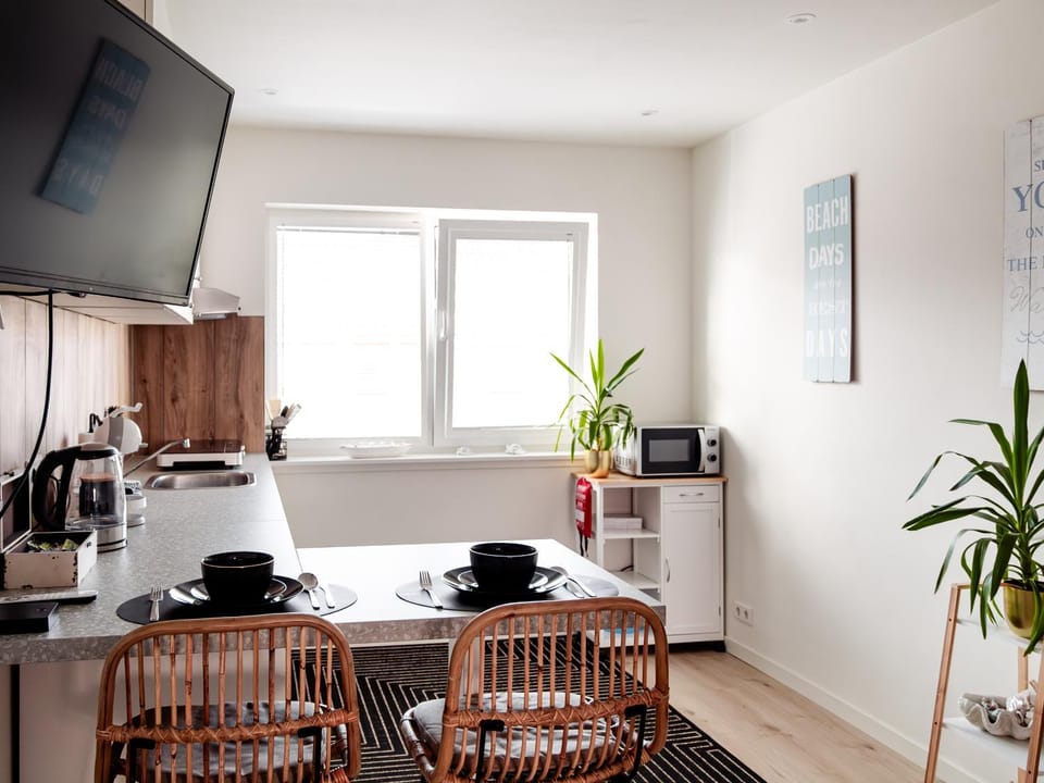 TV and multimedia, Coffee/tea facilities, Kitchen or kitchenette, Dining area