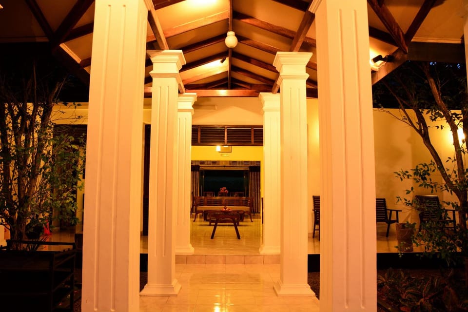 Facade/entrance, Garden, Decorative detail