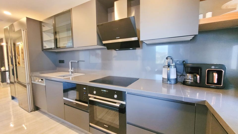 Coffee/tea facilities, Kitchen or kitchenette, dishwasher, minibar, pet friendly, stove, toaster