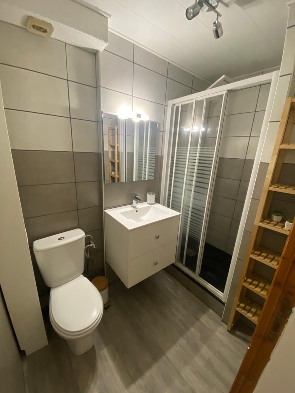Shower, Toilet, Bathroom