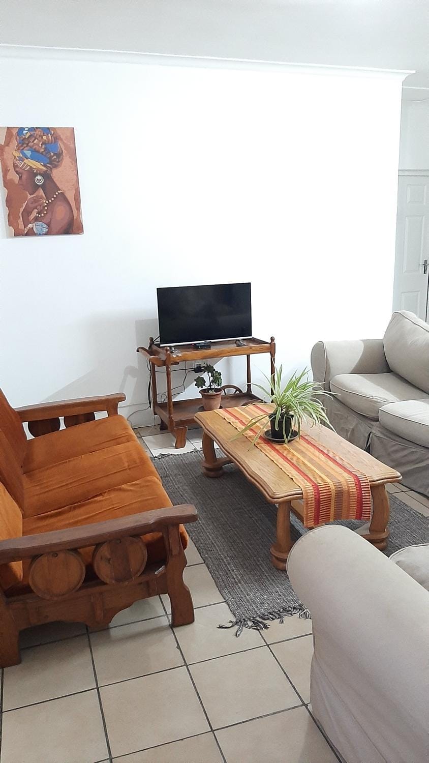 Neptune Guest Cottage House in Durban
