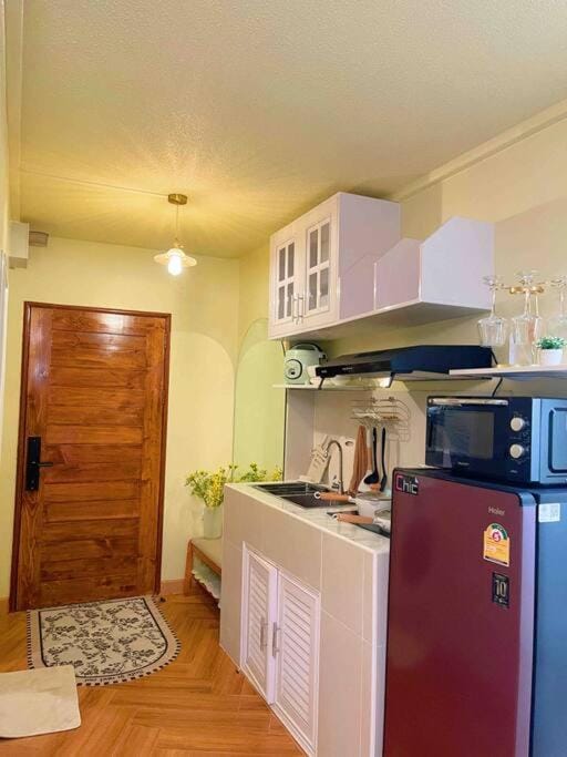 641 Mountain View 2 minutes walk to one Nimman Maya Apartment in Chiang Mai