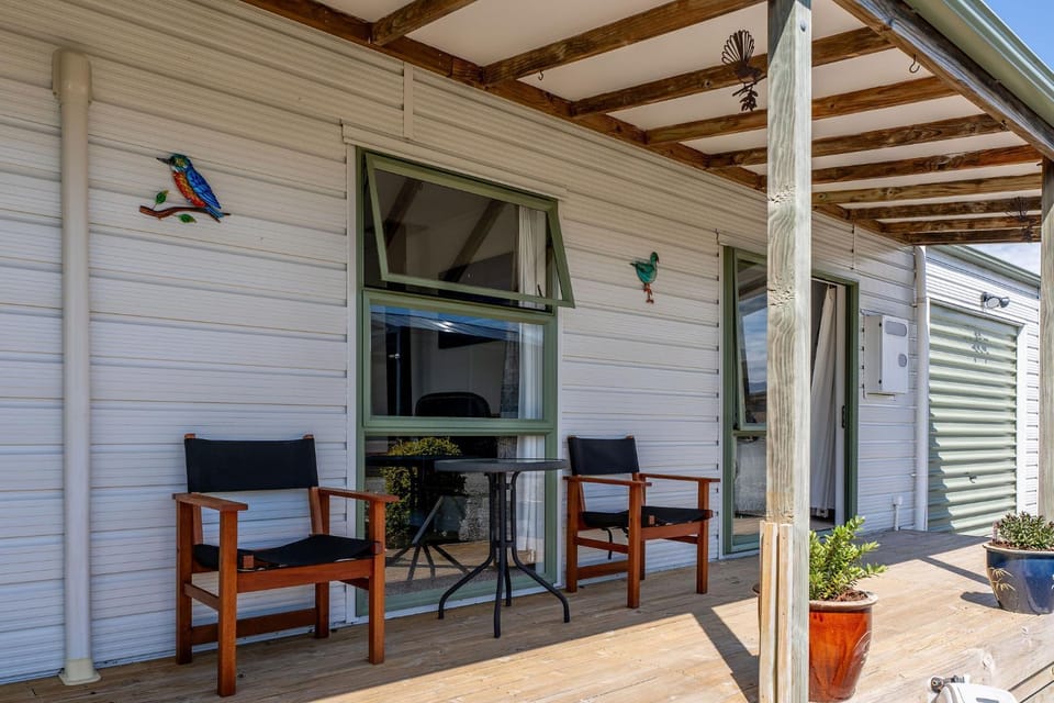 Fantail Cottage House in Hamilton