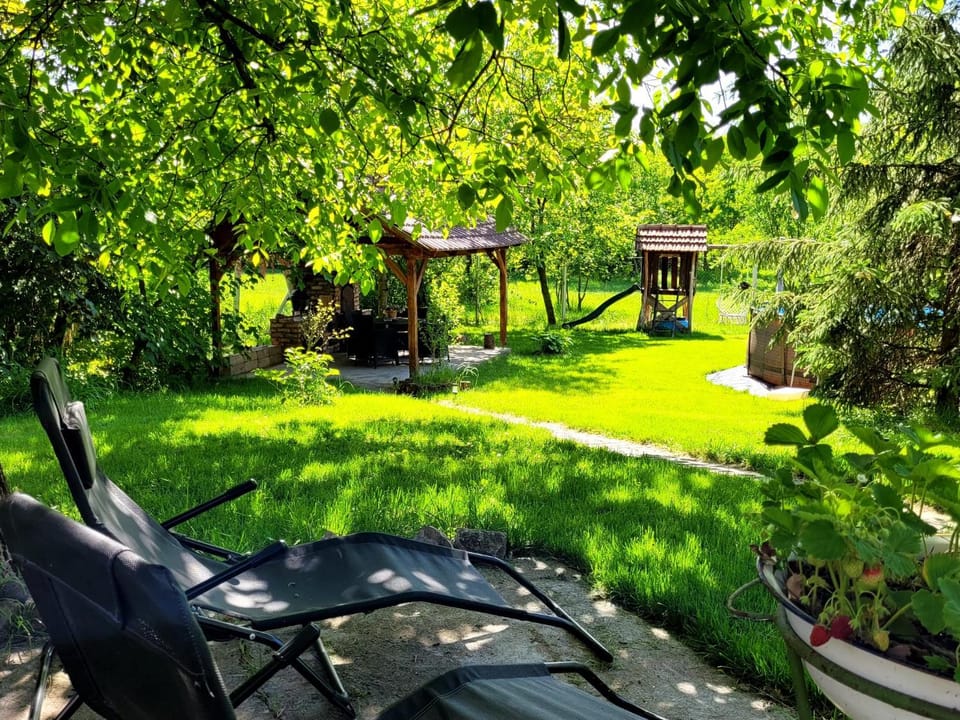 Garden, Garden view