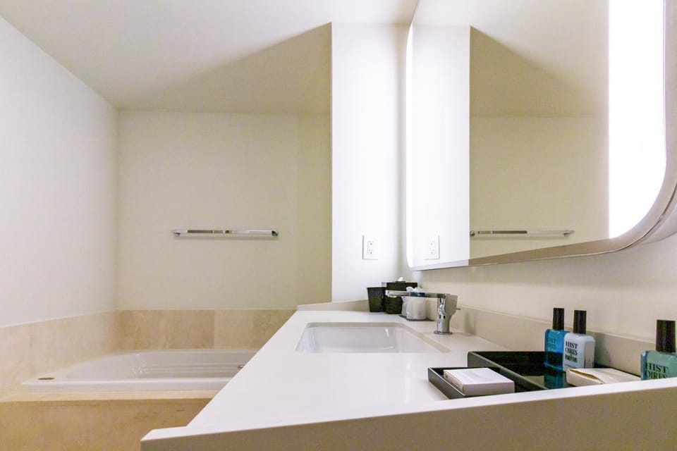 Bathroom, Bath