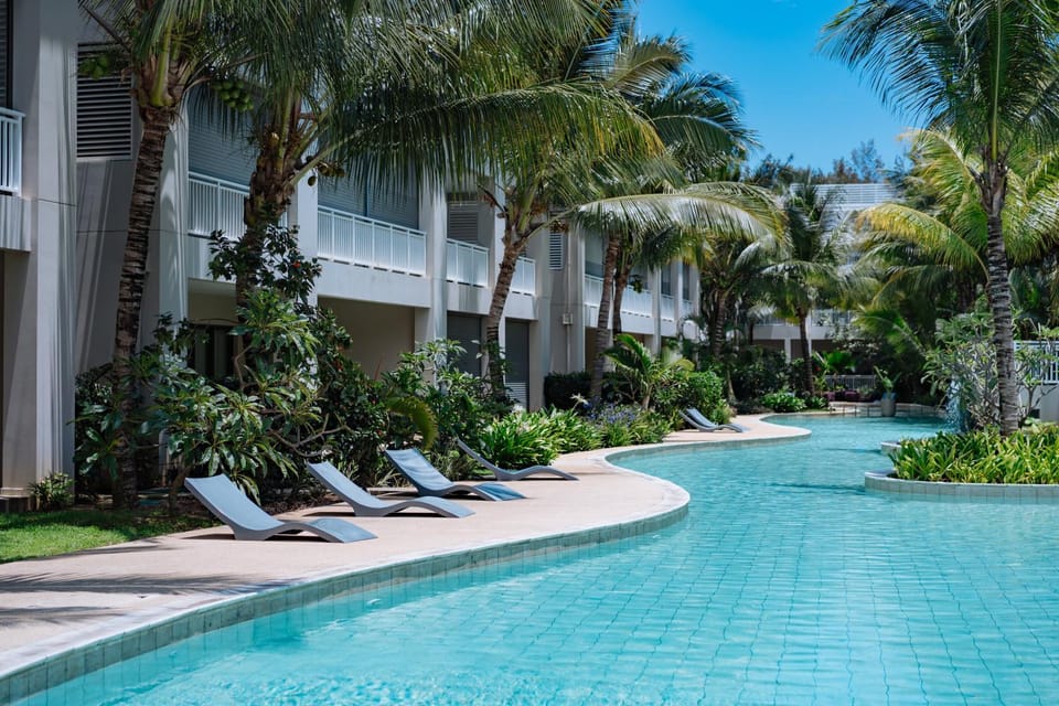 Property building, Natural landscape, Garden, Garden view, Pool view, Swimming pool, sunbed