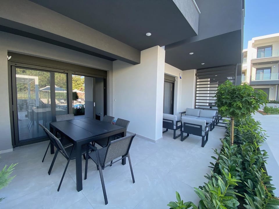 Garden, Balcony/Terrace