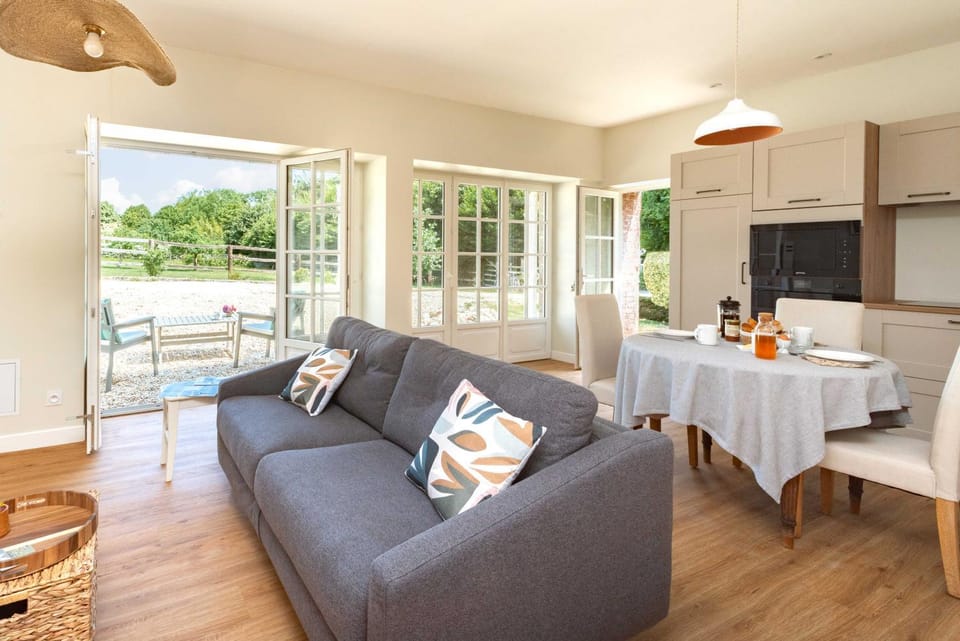 Patio, Living room, kitchen