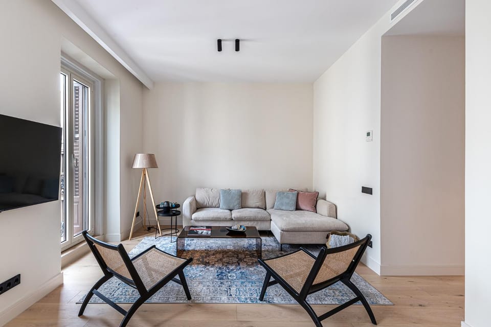 Waou Puerta del Sol VI - Alquiler Corta Duración Apartment in Centro