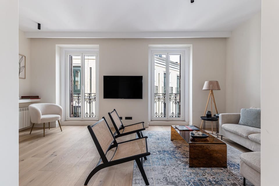 Waou Puerta del Sol VI - Alquiler Corta Duración Apartment in Centro