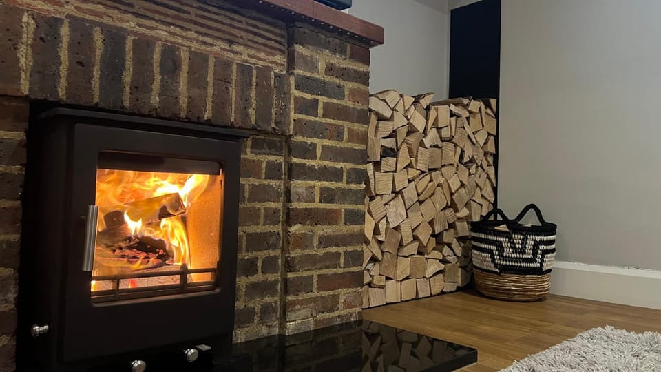 Cosy Corner Apartment in Chichester District