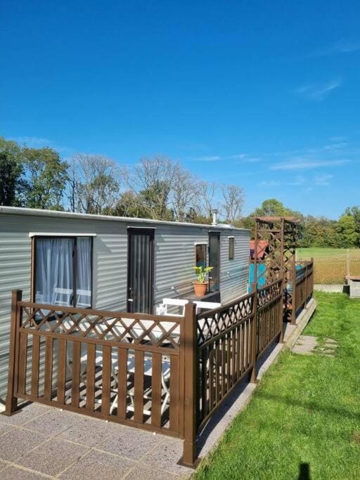 Balcony/Terrace, Garden view
