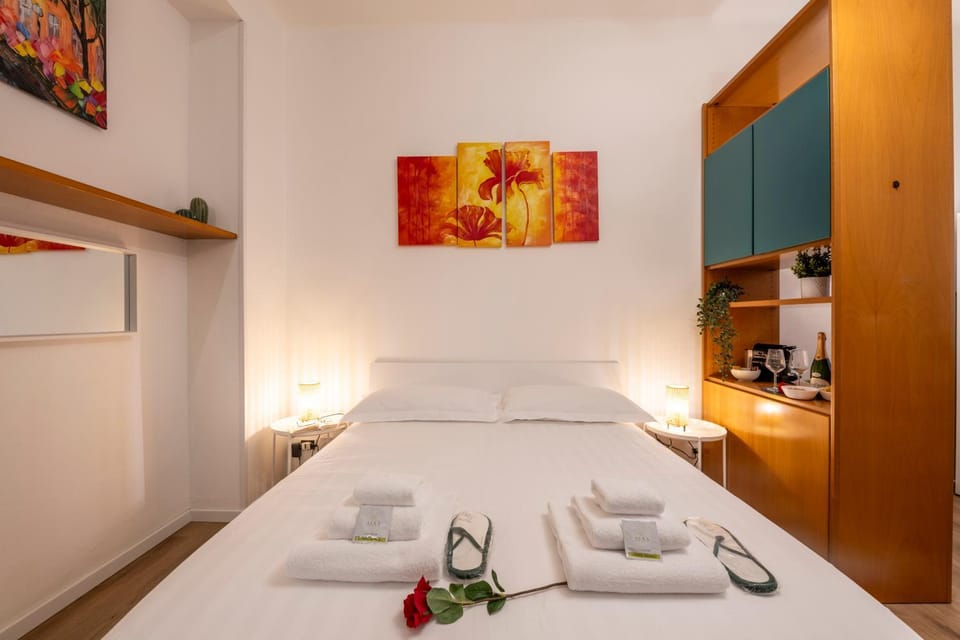 Bed, Photo of the whole room