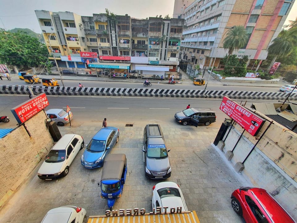 City view, Parking