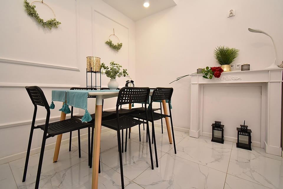 Rental Apartments Aleja Niepodległości Vacation rental in Warsaw
