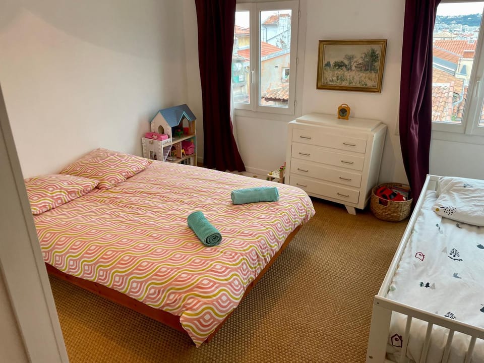 Bed, Bedroom