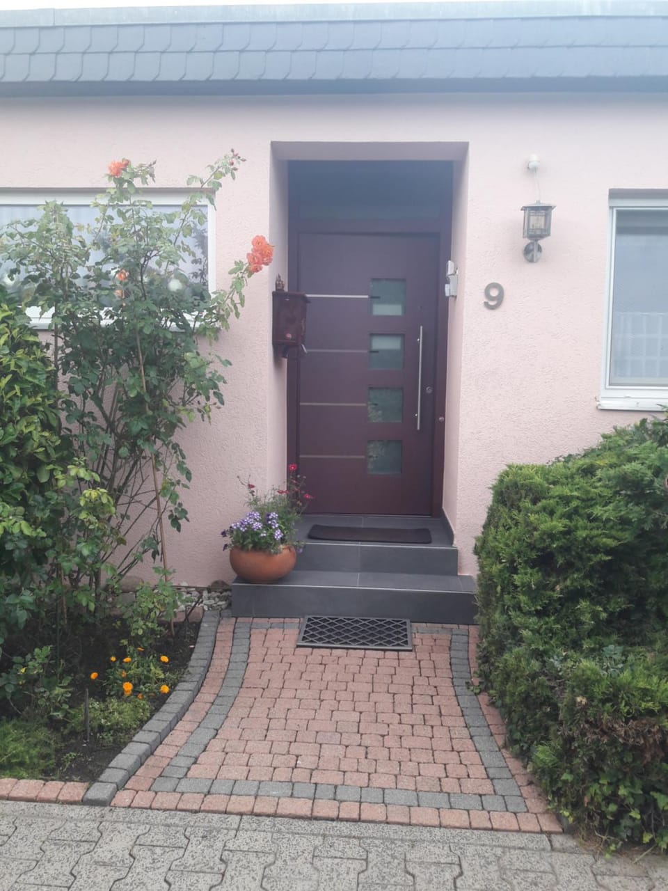 Property building, Facade/entrance