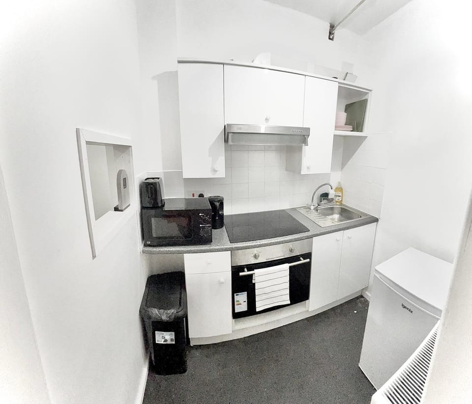 Kitchen or kitchenette, Communal kitchen, kitchen, kitchen