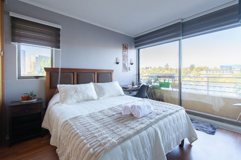 Bed, Balcony/Terrace, Photo of the whole room, Bedroom